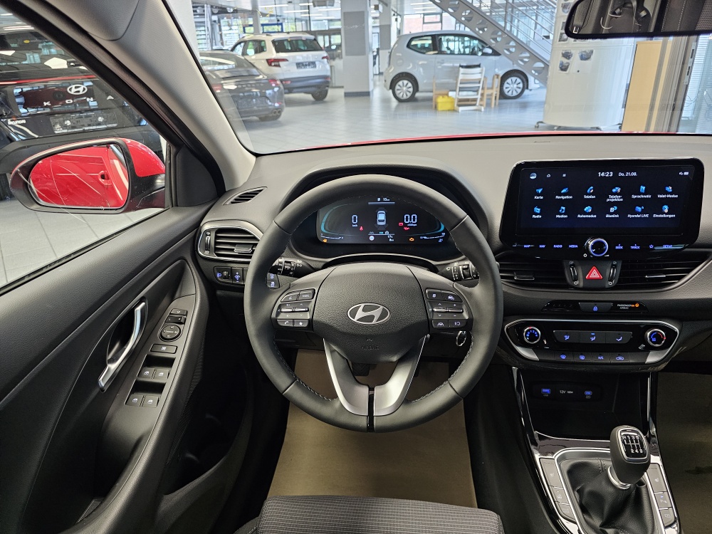 Hyundai i30 Kombi  bei Hoffmann Automobile in Wolfsburg kaufen und sofort mitnehmen - Bild 21