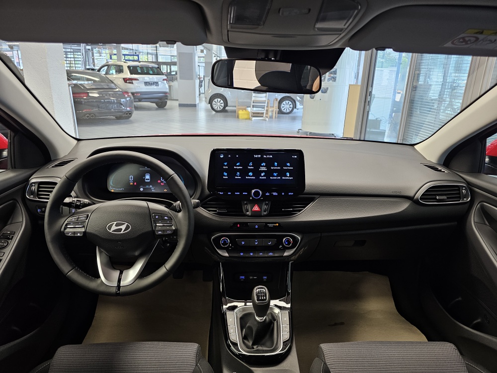 Hyundai i30 Kombi  bei Hoffmann Automobile in Wolfsburg kaufen und sofort mitnehmen - Bild 6