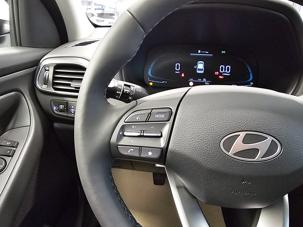 Hyundai i30 Kombi  bei Hoffmann Automobile in Wolfsburg kaufen und sofort mitnehmen - Bild 13