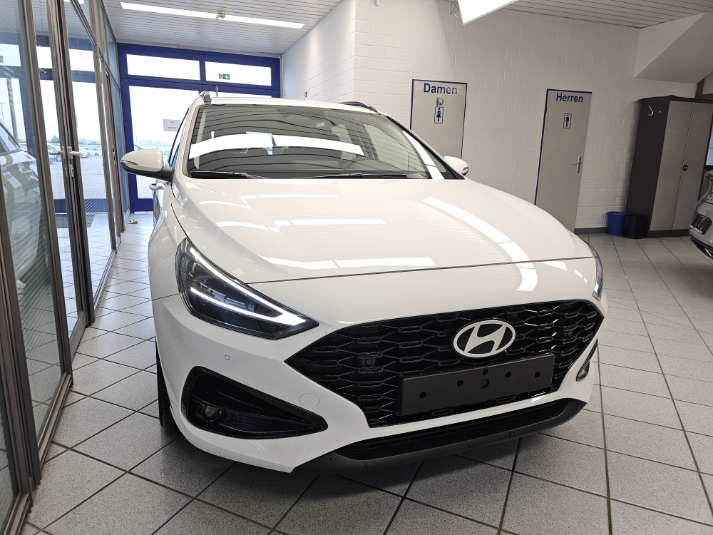 Hyundai i30 Kombi  bei Hoffmann Automobile in Wolfsburg kaufen und sofort mitnehmen - Bild 21