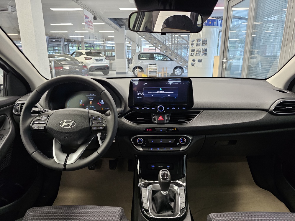 Hyundai i30 Kombi  bei Hoffmann Automobile in Wolfsburg kaufen und sofort mitnehmen - Bild 5