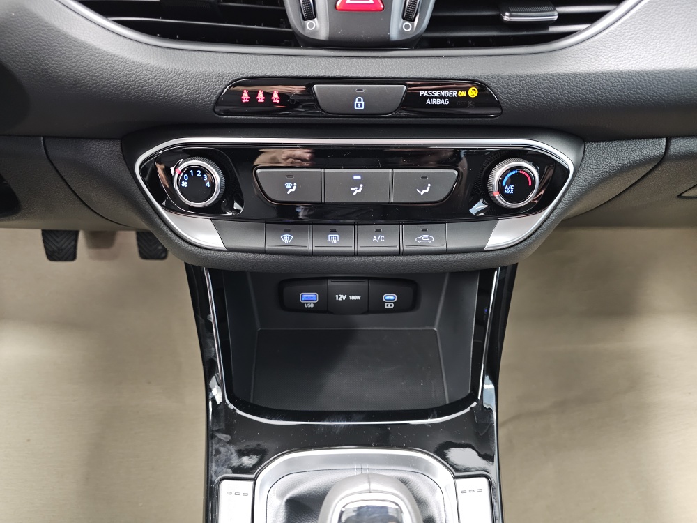 Hyundai i30 Kombi  bei Hoffmann Automobile in Wolfsburg kaufen und sofort mitnehmen - Bild 7