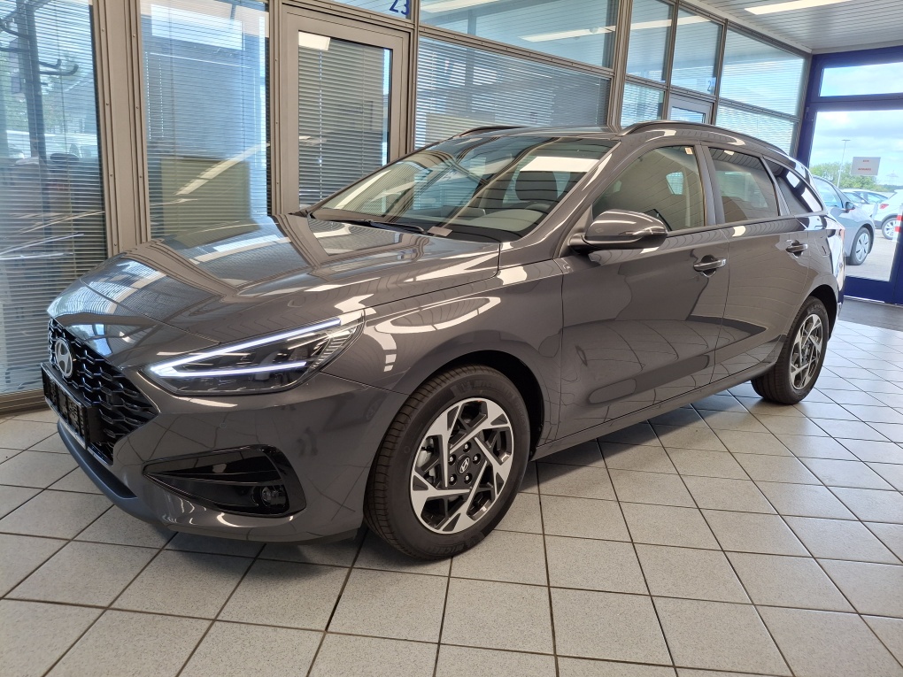 Hyundai i30 Kombi  für nur 23.250,- € bei Hoffmann Automobile in Wolfsburg kaufen und sofort mitnehmen
