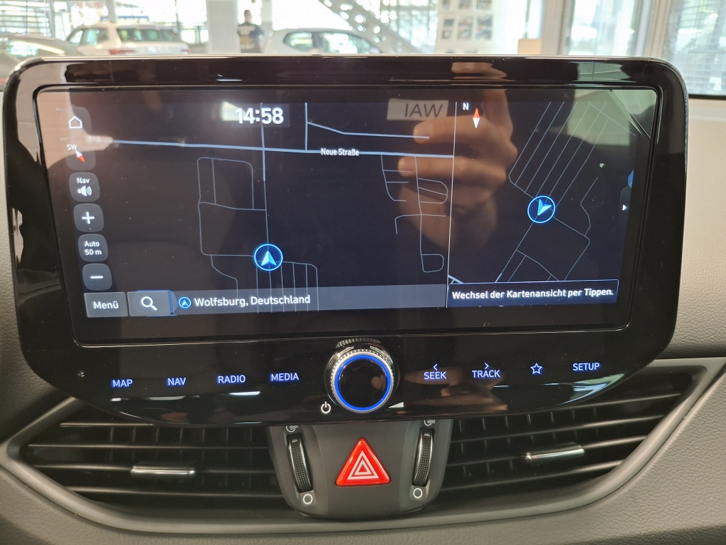 Hyundai i30 Kombi  bei Hoffmann Automobile in Wolfsburg kaufen und sofort mitnehmen - Bild 13