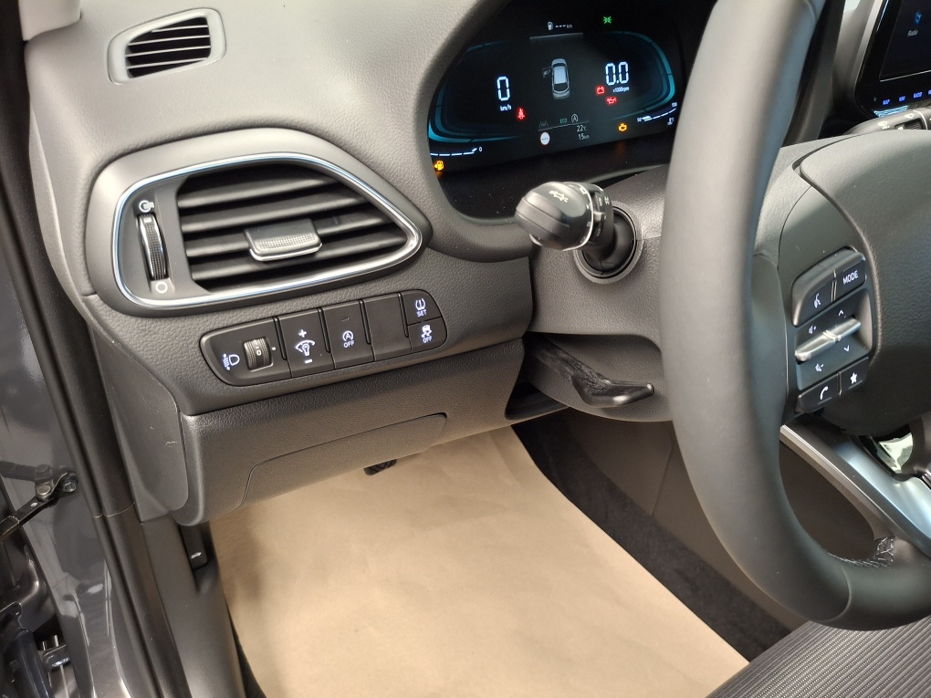 Hyundai i30 Kombi  bei Hoffmann Automobile in Wolfsburg kaufen und sofort mitnehmen - Bild 24