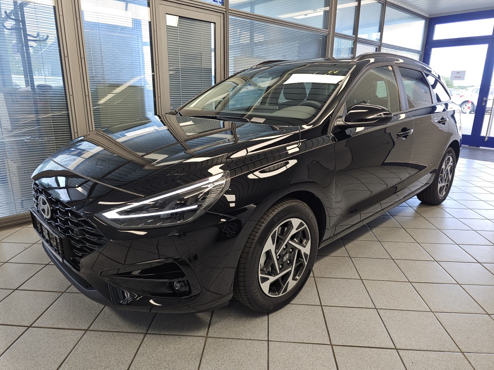 Hyundai i30 Kombi  für nur 22.950,- € bei Hoffmann Automobile in Wolfsburg kaufen und sofort mitnehmen