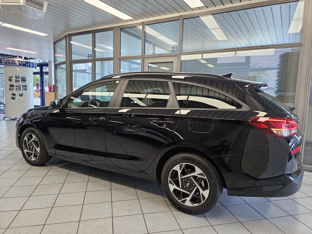 Hyundai i30 Kombi  bei Hoffmann Automobile in Wolfsburg kaufen und sofort mitnehmen - Bild 26