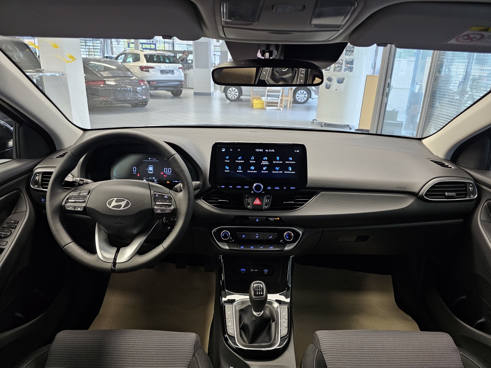 Hyundai i30 Kombi  bei Hoffmann Automobile in Wolfsburg kaufen und sofort mitnehmen - Bild 8