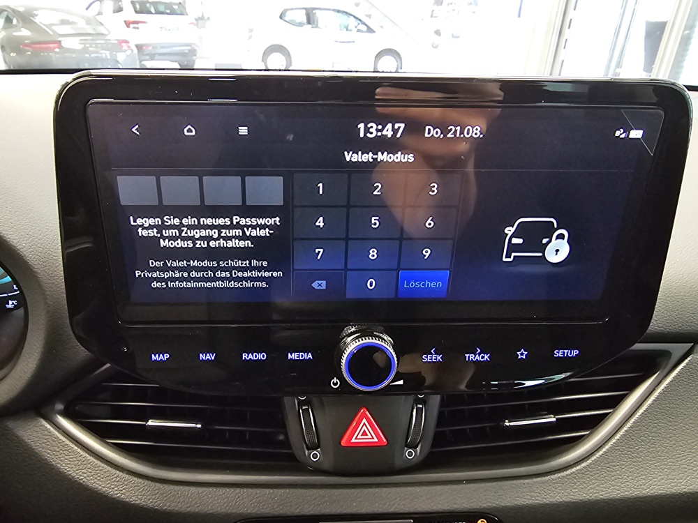 Hyundai i30 Kombi  bei Hoffmann Automobile in Wolfsburg kaufen und sofort mitnehmen - Bild 16