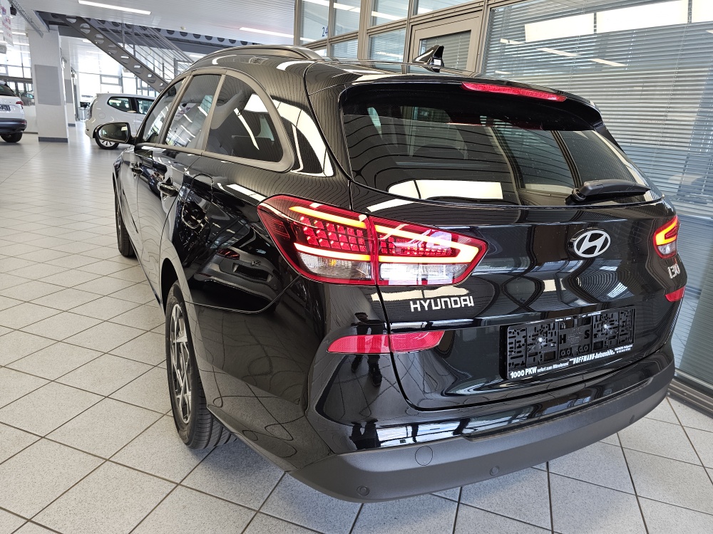 Hyundai i30 Kombi  bei Hoffmann Automobile in Wolfsburg kaufen und sofort mitnehmen - Bild 5