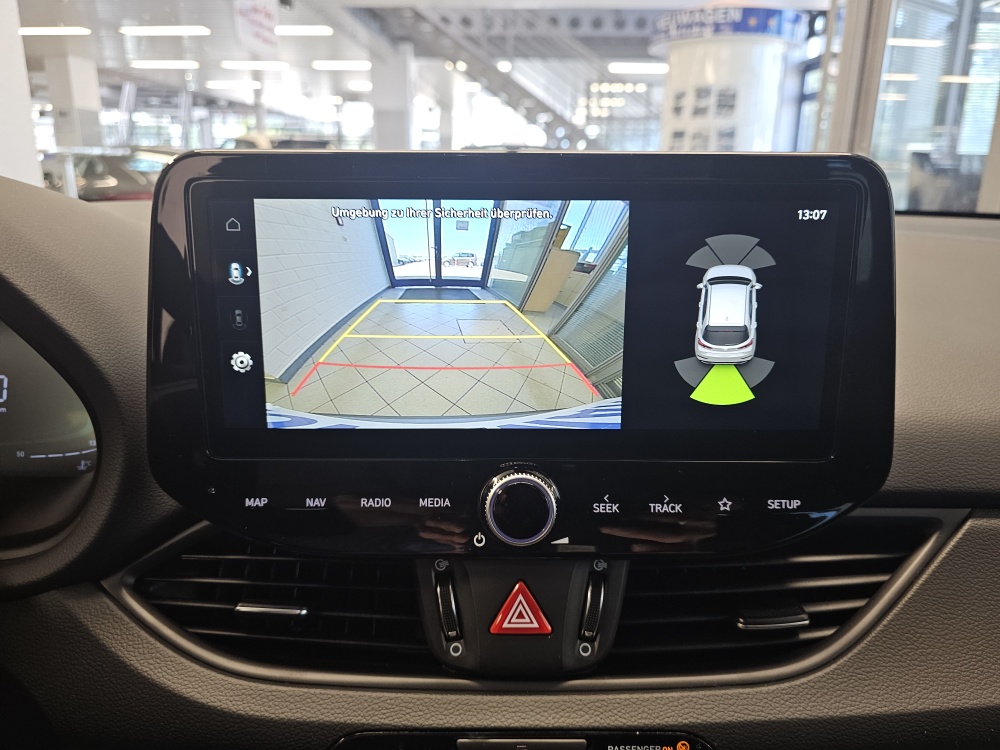 Hyundai i30 Kombi  bei Hoffmann Automobile in Wolfsburg kaufen und sofort mitnehmen - Bild 13