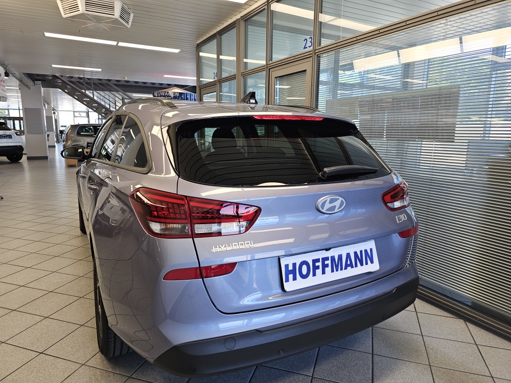 Hyundai i30 Kombi  bei Hoffmann Automobile in Wolfsburg kaufen und sofort mitnehmen - Bild 3