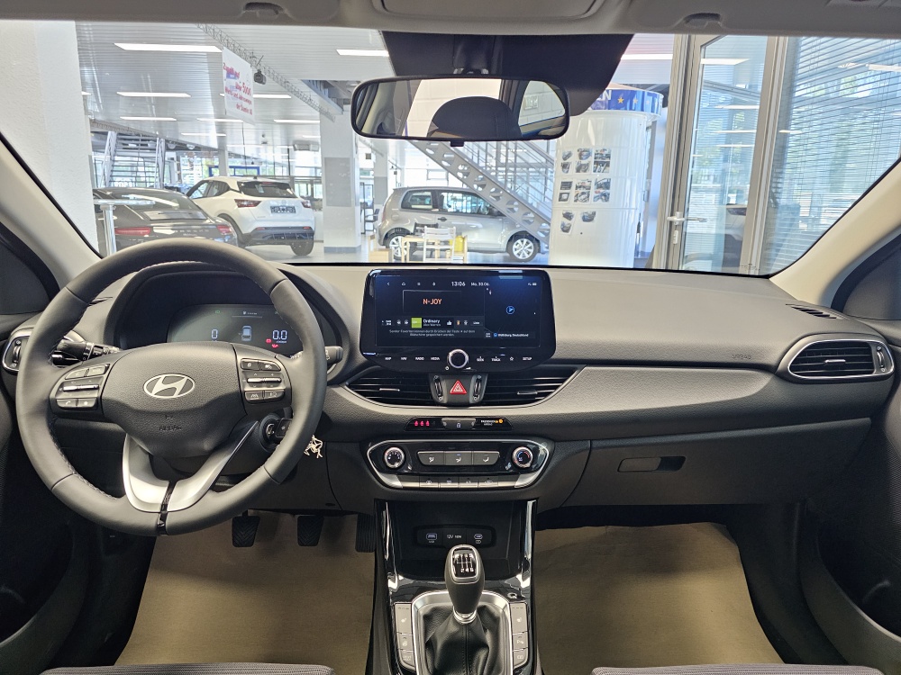 Hyundai i30 Kombi  bei Hoffmann Automobile in Wolfsburg kaufen und sofort mitnehmen - Bild 5