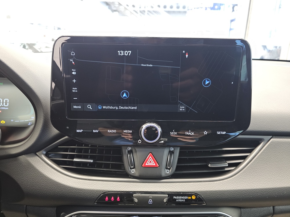 Hyundai i30 Kombi  bei Hoffmann Automobile in Wolfsburg kaufen und sofort mitnehmen - Bild 8
