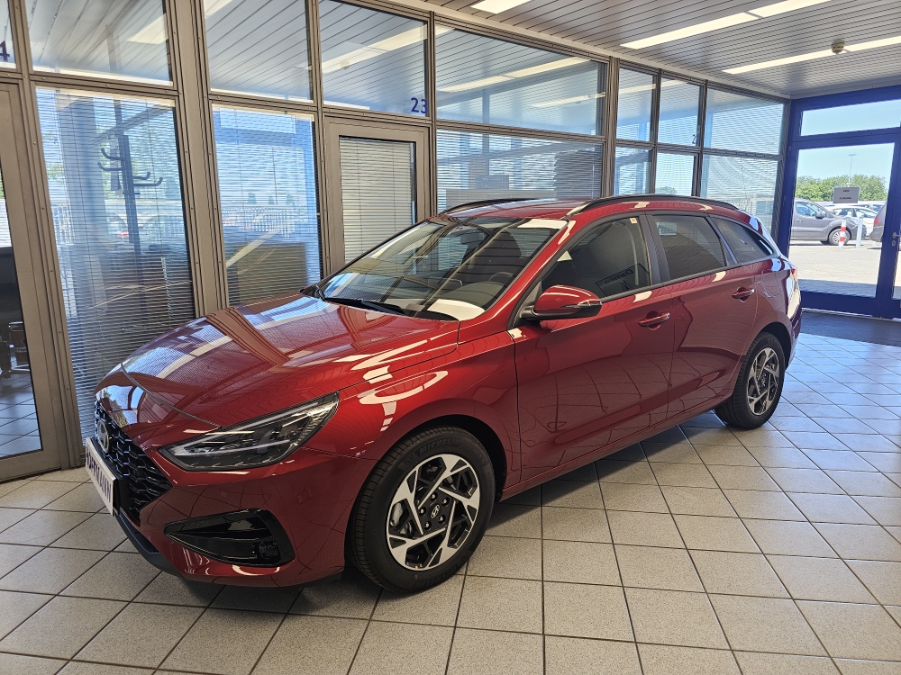 Hyundai i30 Kombi  für nur 22.950,- € bei Hoffmann Automobile in Wolfsburg kaufen und sofort mitnehmen