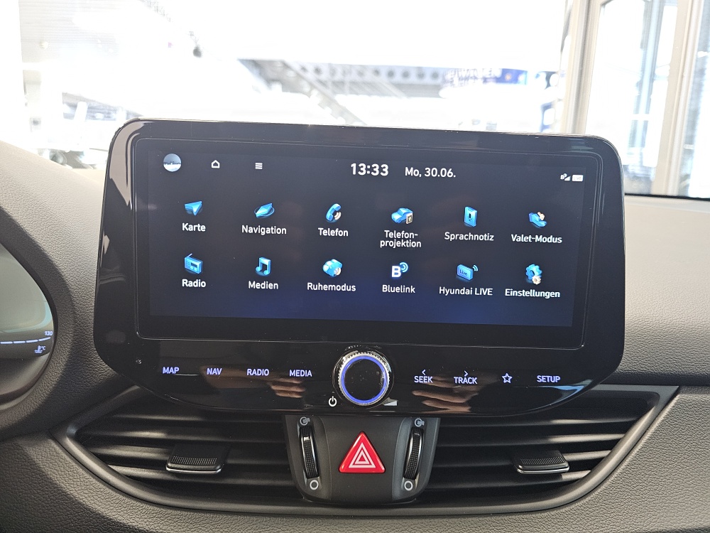 Hyundai i30 Kombi  bei Hoffmann Automobile in Wolfsburg kaufen und sofort mitnehmen - Bild 11