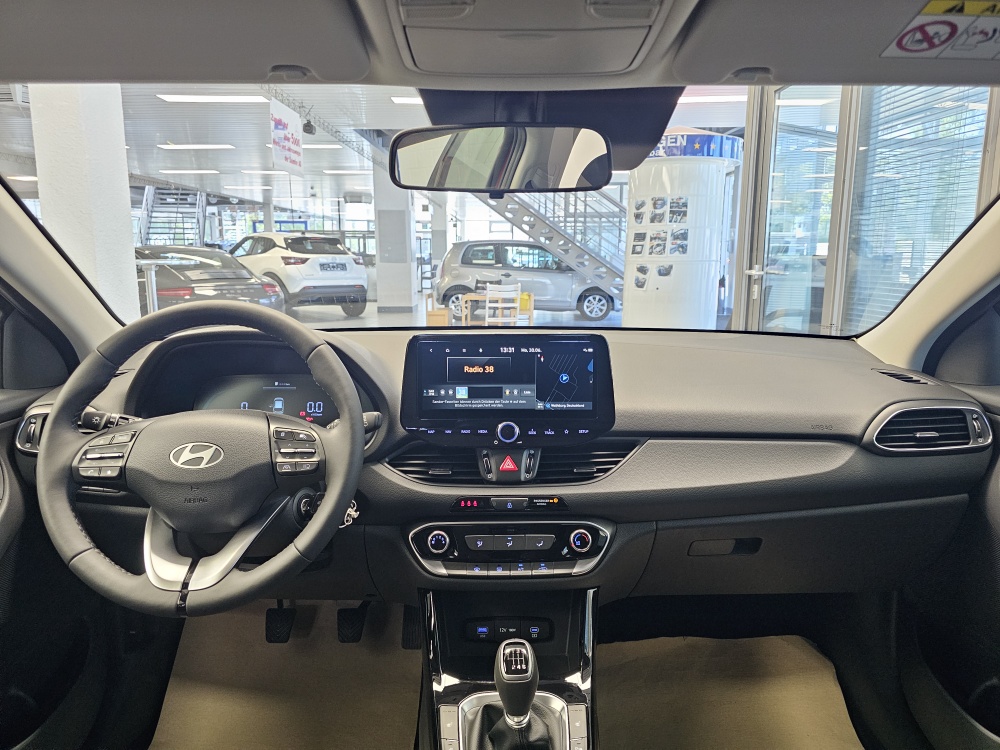 Hyundai i30 Kombi  bei Hoffmann Automobile in Wolfsburg kaufen und sofort mitnehmen - Bild 5