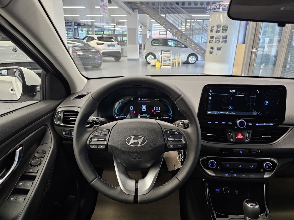 Hyundai i30 Kombi  bei Hoffmann Automobile in Wolfsburg kaufen und sofort mitnehmen - Bild 15