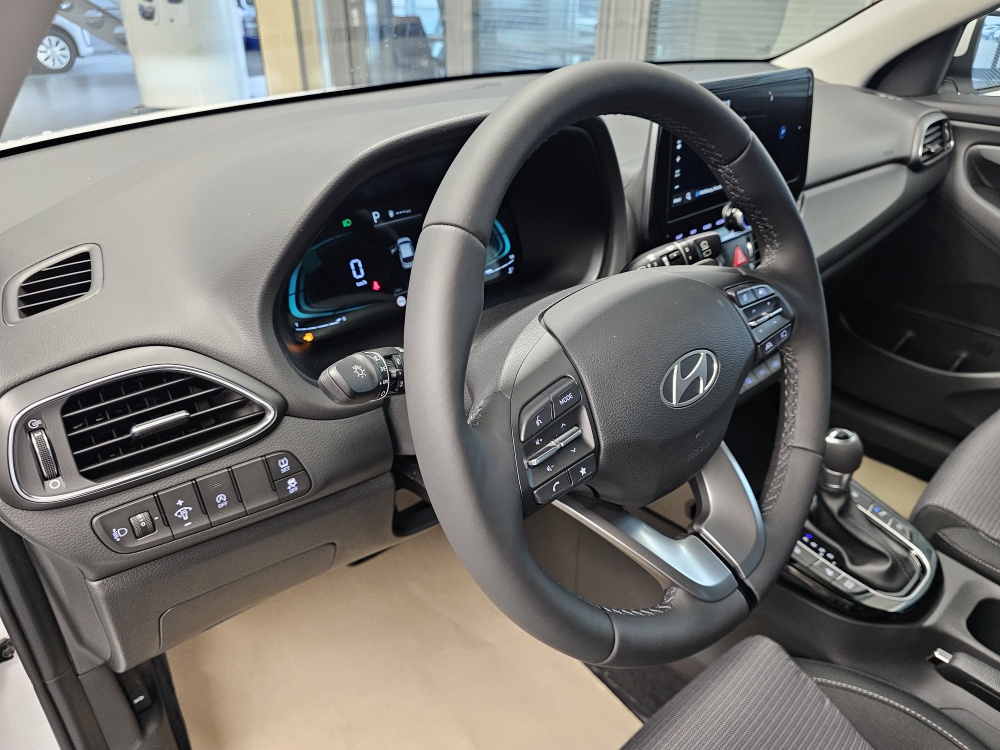 Hyundai i30 Kombi  bei Hoffmann Automobile in Wolfsburg kaufen und sofort mitnehmen - Bild 17