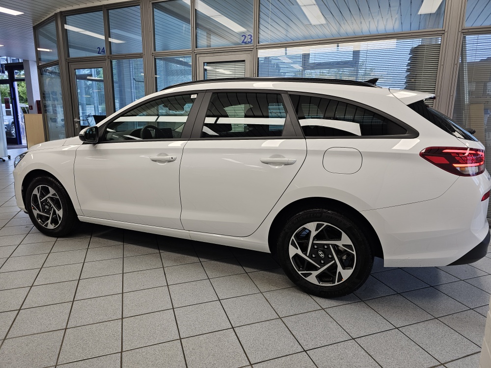 Hyundai i30 Kombi  bei Hoffmann Automobile in Wolfsburg kaufen und sofort mitnehmen - Bild 20