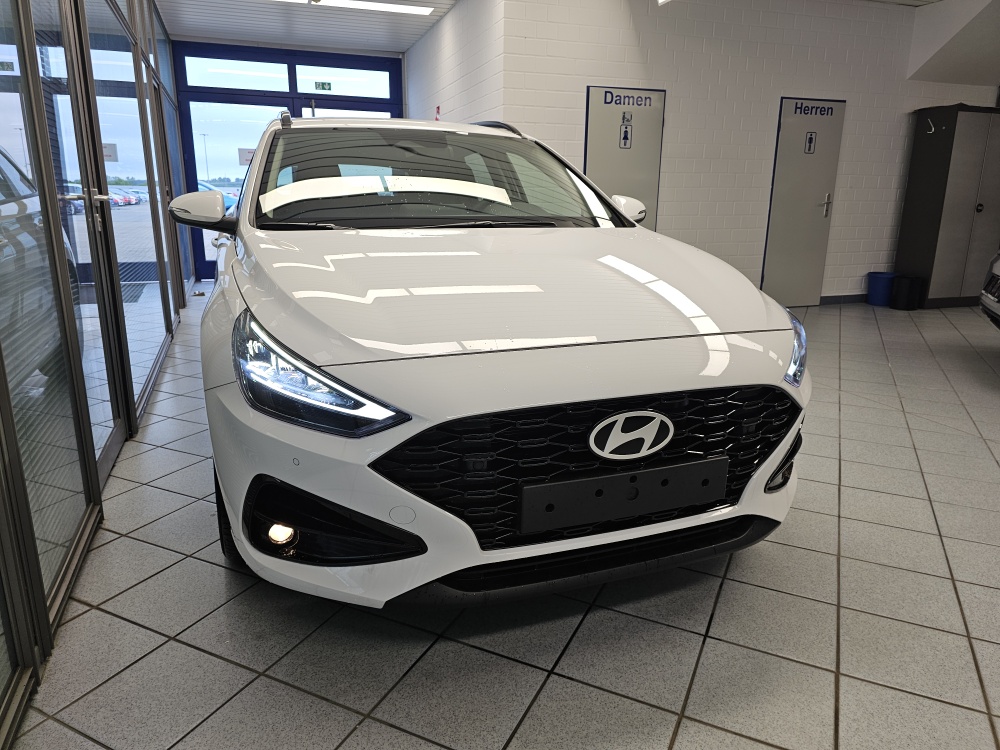 Hyundai i30 Kombi  bei Hoffmann Automobile in Wolfsburg kaufen und sofort mitnehmen - Bild 22