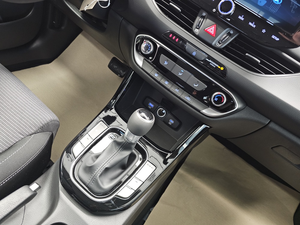 Hyundai i30 Kombi  bei Hoffmann Automobile in Wolfsburg kaufen und sofort mitnehmen - Bild 6
