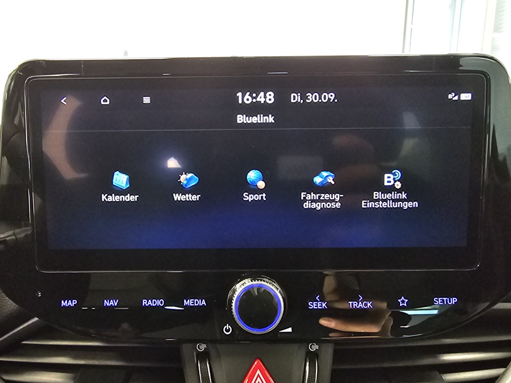Hyundai i30 Kombi  bei Hoffmann Automobile in Wolfsburg kaufen und sofort mitnehmen - Bild 16