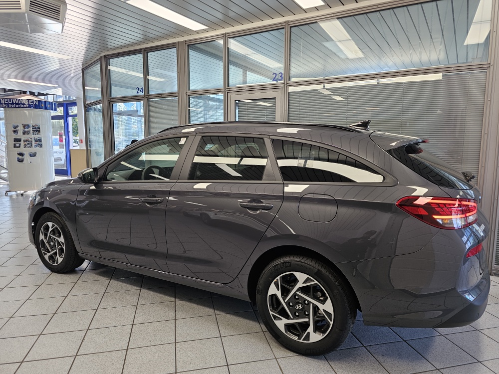 Hyundai i30 Kombi  bei Hoffmann Automobile in Wolfsburg kaufen und sofort mitnehmen - Bild 28