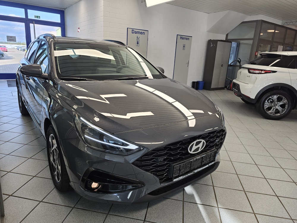 Hyundai i30 Kombi  bei Hoffmann Automobile in Wolfsburg kaufen und sofort mitnehmen - Bild 31