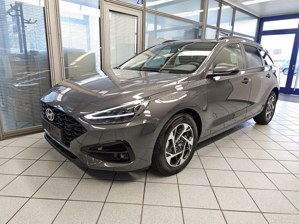 Hyundai i30 Kombi  für nur 24.450,- € bei Hoffmann Automobile in Wolfsburg kaufen und sofort mitnehmen