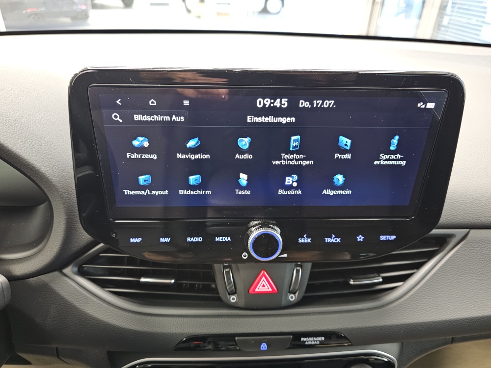 Hyundai i30 Kombi  bei Hoffmann Automobile in Wolfsburg kaufen und sofort mitnehmen - Bild 10