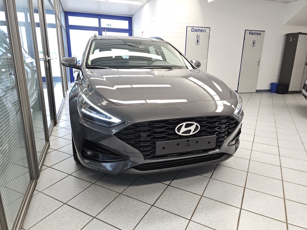 Hyundai i30 Kombi  bei Hoffmann Automobile in Wolfsburg kaufen und sofort mitnehmen - Bild 21