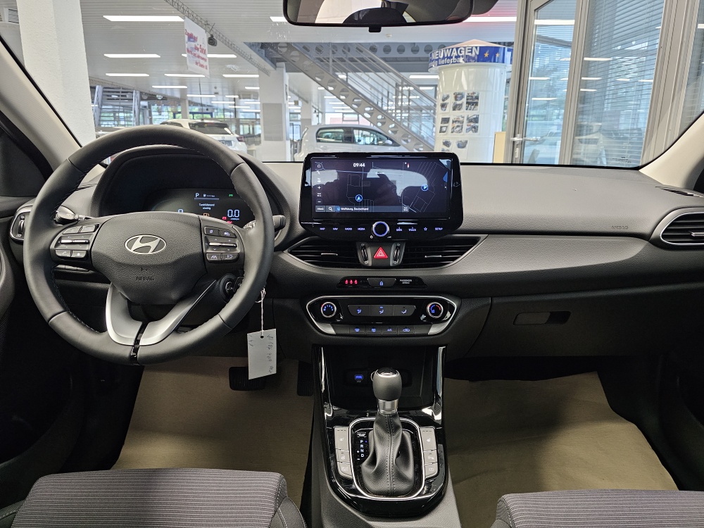 Hyundai i30 Kombi  bei Hoffmann Automobile in Wolfsburg kaufen und sofort mitnehmen - Bild 5