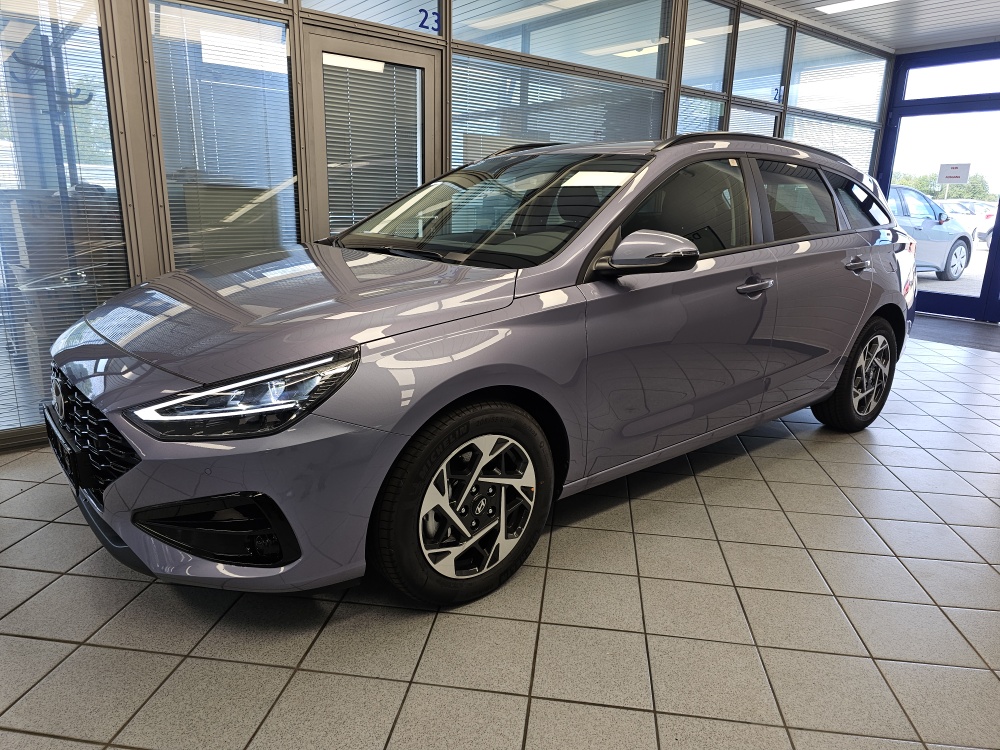 Hyundai i30 Kombi  für nur 24.950,- € bei Hoffmann Automobile in Wolfsburg kaufen und sofort mitnehmen