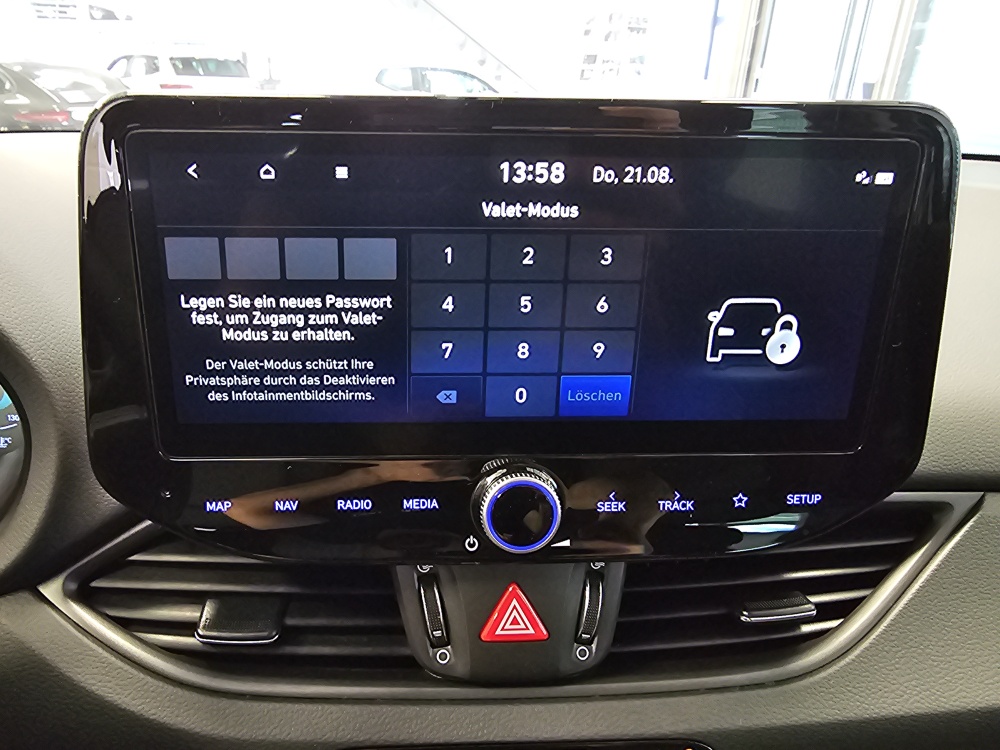 Hyundai i30 Kombi  bei Hoffmann Automobile in Wolfsburg kaufen und sofort mitnehmen - Bild 16