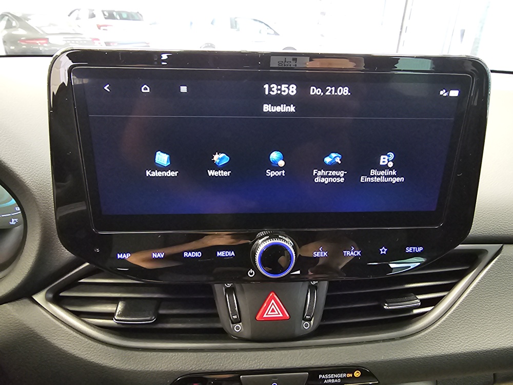 Hyundai i30 Kombi  bei Hoffmann Automobile in Wolfsburg kaufen und sofort mitnehmen - Bild 18