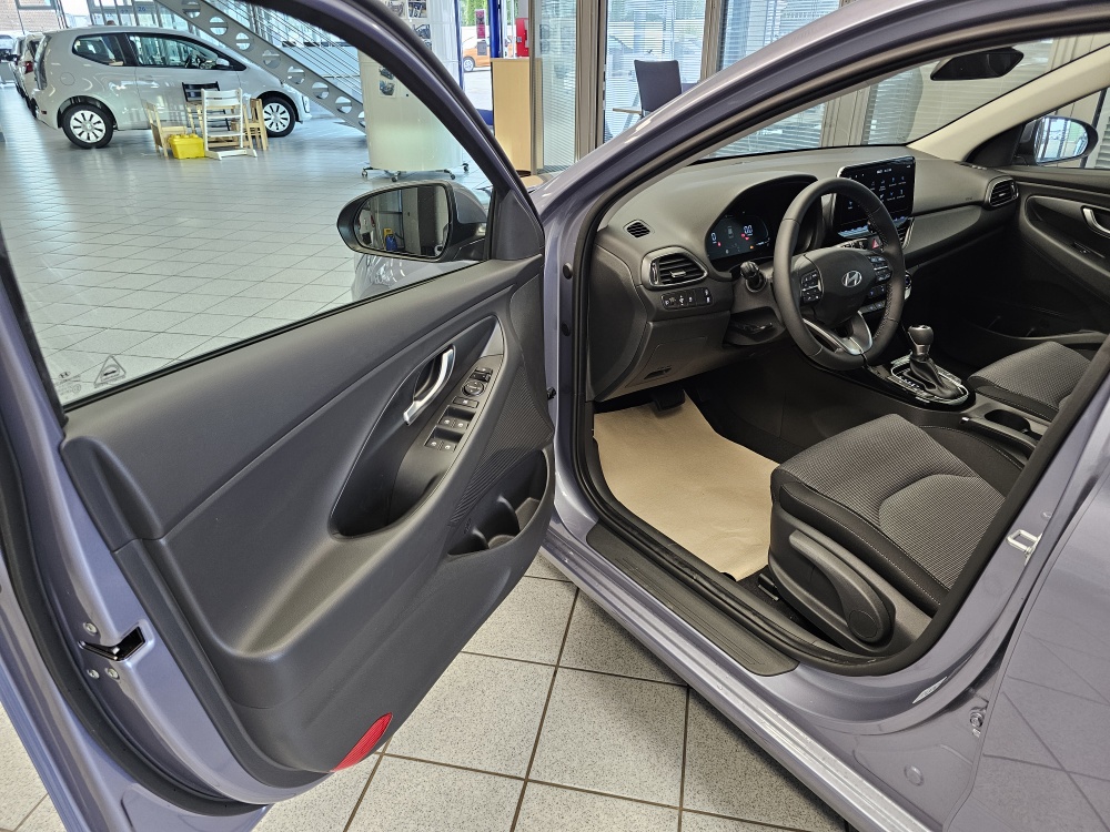 Hyundai i30 Kombi  bei Hoffmann Automobile in Wolfsburg kaufen und sofort mitnehmen - Bild 26
