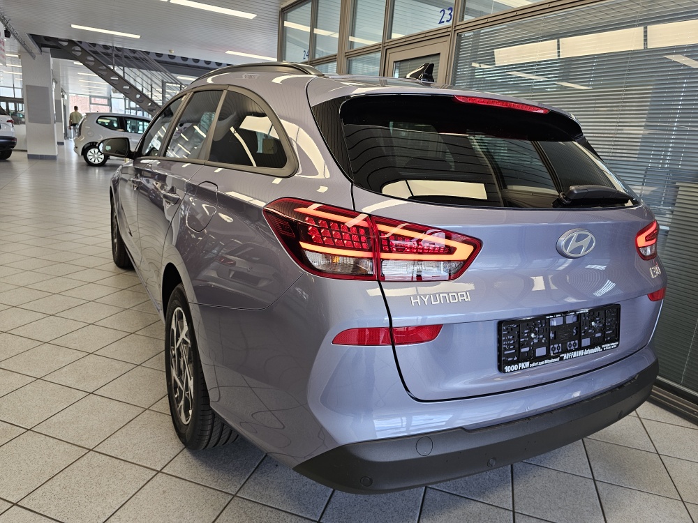 Hyundai i30 Kombi  bei Hoffmann Automobile in Wolfsburg kaufen und sofort mitnehmen - Bild 5