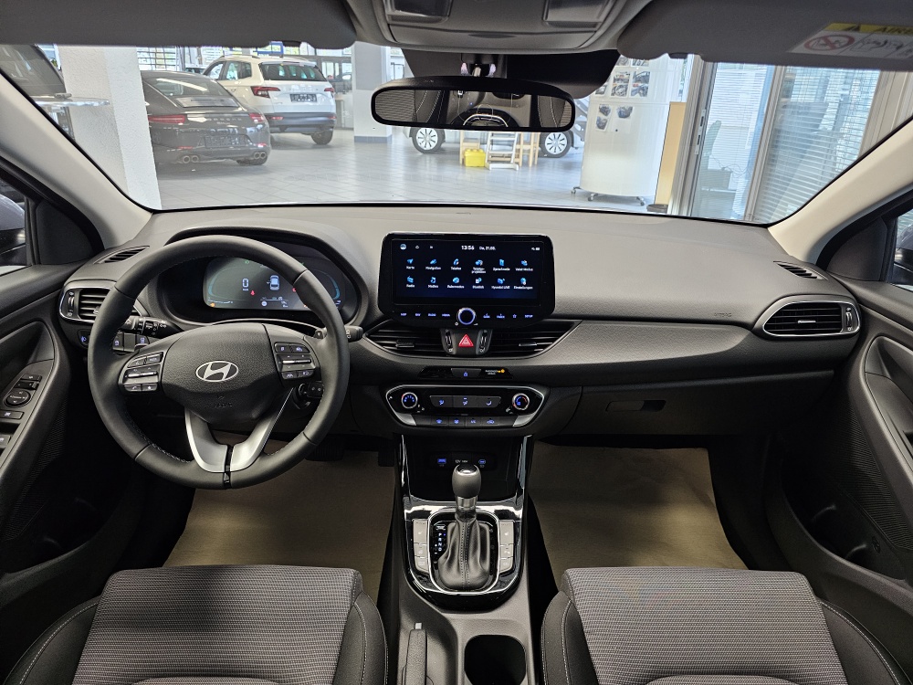 Hyundai i30 Kombi  bei Hoffmann Automobile in Wolfsburg kaufen und sofort mitnehmen - Bild 8