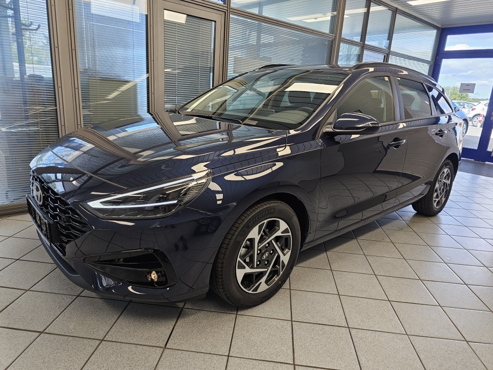 Hyundai i30 Kombi  für nur 24.950,- € bei Hoffmann Automobile in Wolfsburg kaufen und sofort mitnehmen