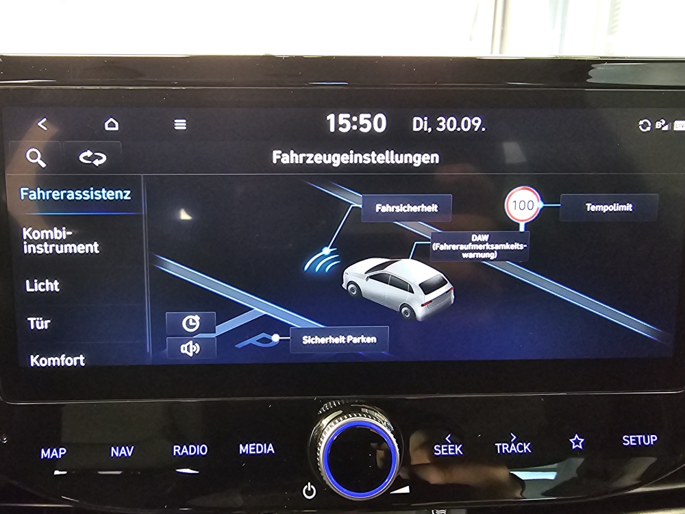 Hyundai i30 Kombi  bei Hoffmann Automobile in Wolfsburg kaufen und sofort mitnehmen - Bild 19