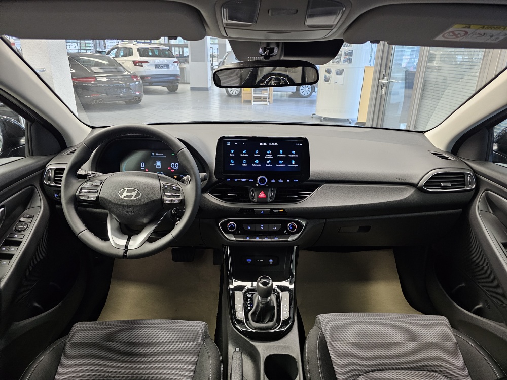 Hyundai i30 Kombi  bei Hoffmann Automobile in Wolfsburg kaufen und sofort mitnehmen - Bild 6