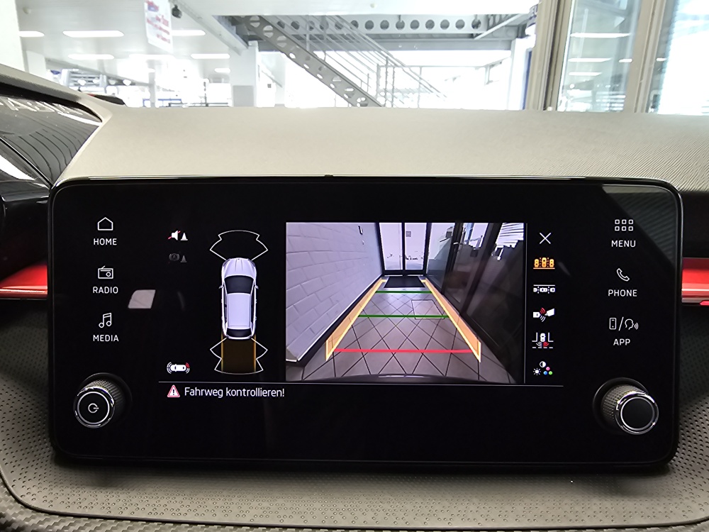 Skoda Fabia bei Hoffmann Automobile in Wolfsburg kaufen und sofort mitnehmen - Bild 16