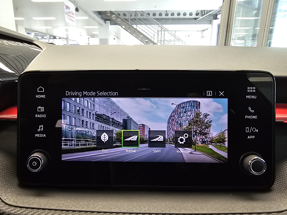 Skoda Fabia bei Hoffmann Automobile in Wolfsburg kaufen und sofort mitnehmen - Bild 17