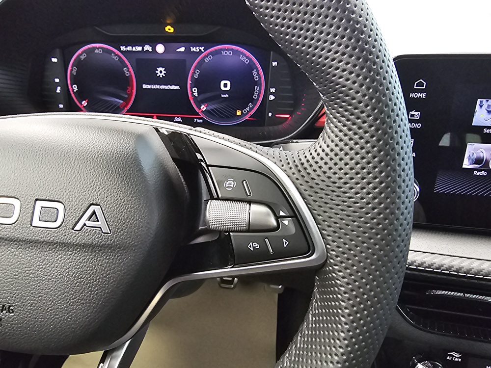 Skoda Fabia bei Hoffmann Automobile in Wolfsburg kaufen und sofort mitnehmen - Bild 18