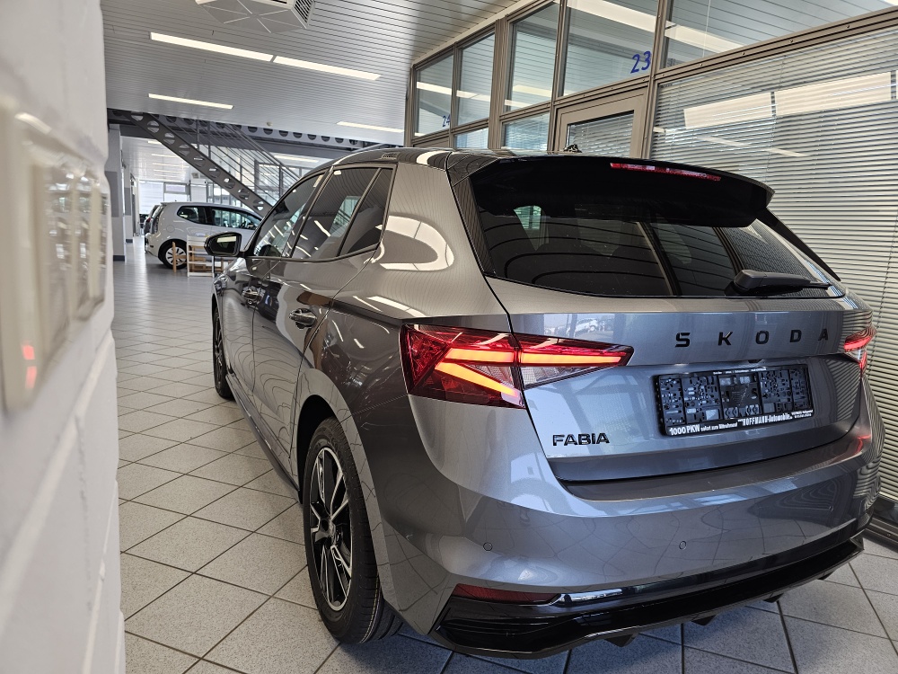 Skoda Fabia bei Hoffmann Automobile in Wolfsburg kaufen und sofort mitnehmen - Bild 3