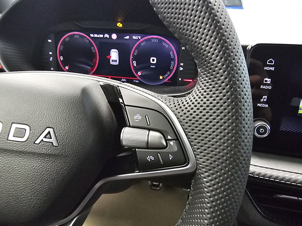 Skoda Fabia bei Hoffmann Automobile in Wolfsburg kaufen und sofort mitnehmen - Bild 18