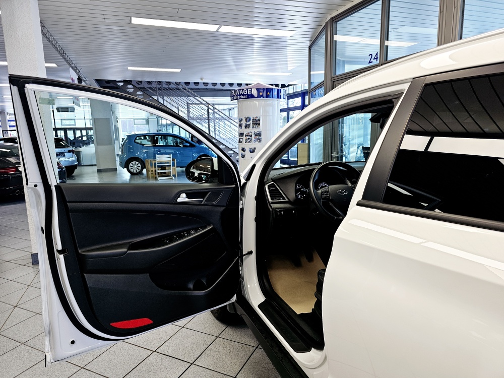 Hyundai Tucson  bei Hoffmann Automobile in Wolfsburg kaufen und sofort mitnehmen - Bild 17