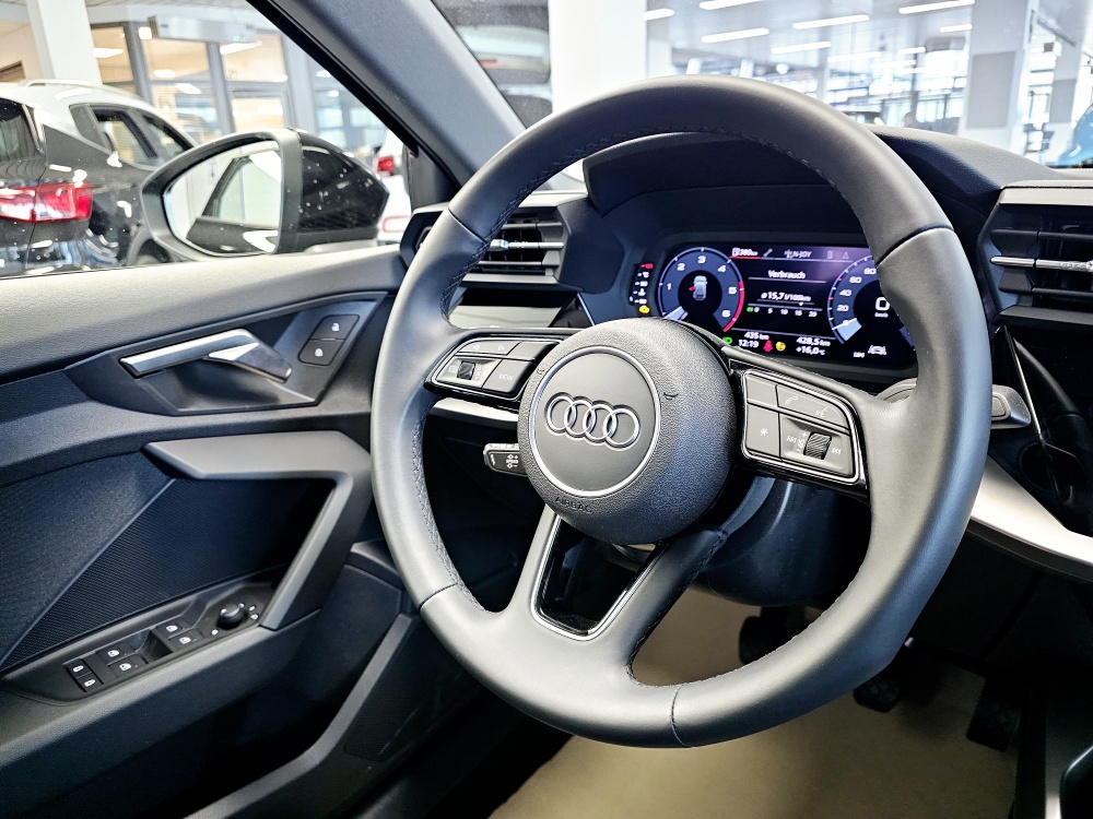 Audi A3 Sportback  bei Hoffmann Automobile in Wolfsburg kaufen und sofort mitnehmen - Bild 10