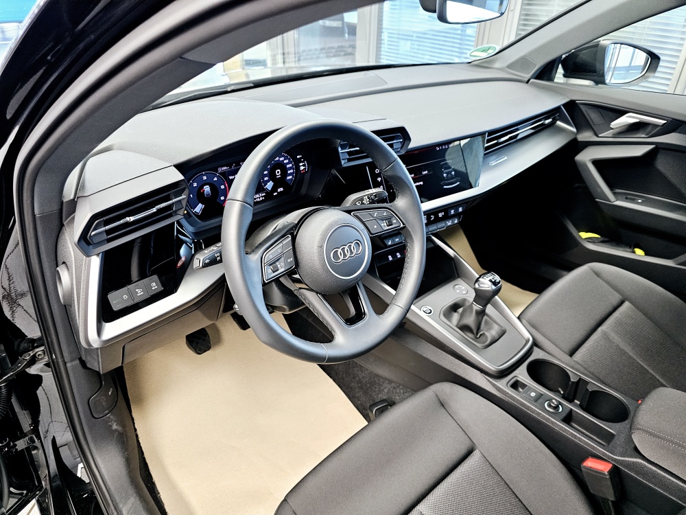 Audi A3 Sportback  bei Hoffmann Automobile in Wolfsburg kaufen und sofort mitnehmen - Bild 12